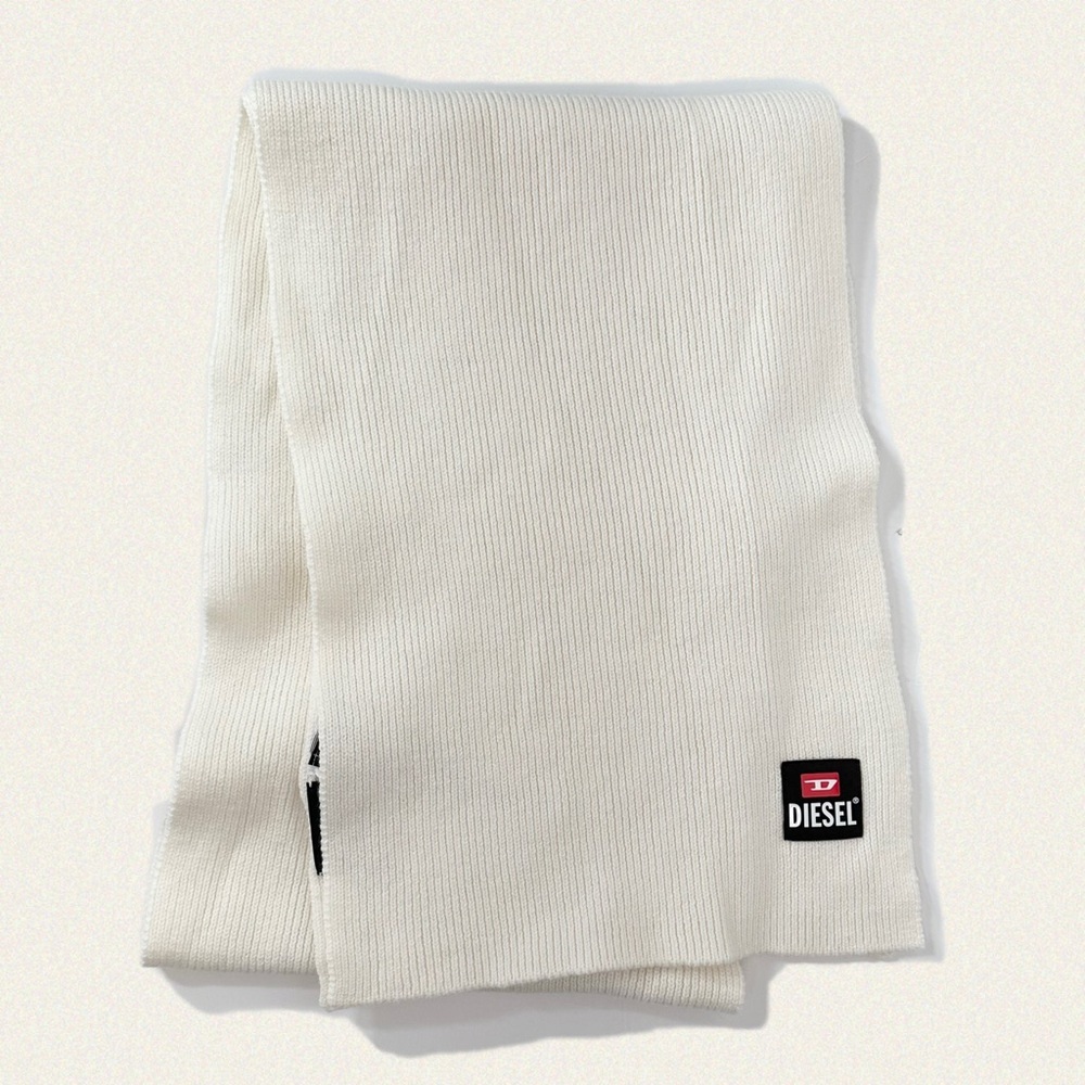 NWOT Diesel Knit Scarf